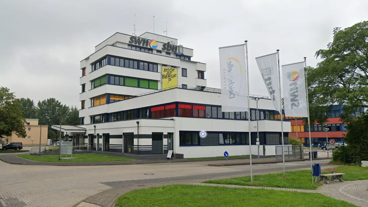 Gebäude der SWN/SBN in der Hafenstraße