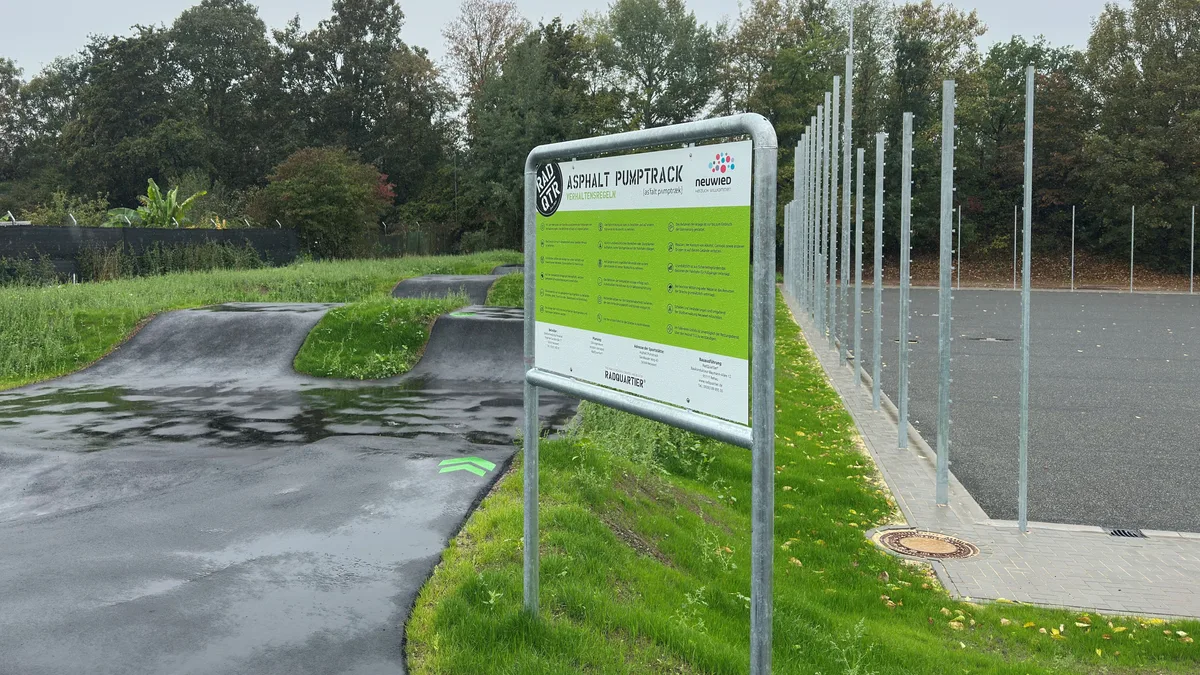 Der fertige Pumptrack auf dem Germaniaplatz in Neuwied